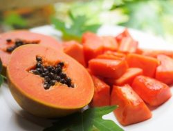 5 Cara Mudah Mengatasi Penyakit yang Bisa Diobati dengan Pepaya, Apa Saja?