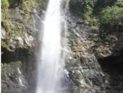 5 Tempat Wisata Air Terjun di Sumatera Selatan, Eksotis dan Penuh Kesejukan