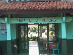 Dugaan Politisasi di SMPN 2 Pugung, Kepala Sekolah Disebut Bagikan Jilbab dan Sajadah Sambil Arahkan Dukungan
