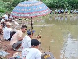 Seru! Mancing Gratis Berhadiah Digelar Tim Paslon 02 di Air Naningan