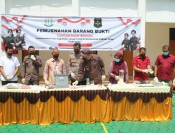 Kejari Tanggamus Musnahkan BB Narkotika dan Tindak Pindana Umum yang Telah Inkrah