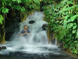 Pemandian Way Bekhak, Cocok untuk Tujuan Wisata Akhir Pekan Bareng Keluarga di Tanggamus