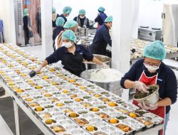 Makan Bergizi Gratis Mulai Disalurkan di Lampung