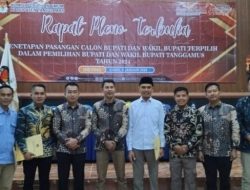 Pasangan H. Moh. Saleh Asnawi, M.A, M.H dan Agus Suranto Resmi Ditetapkan sebagai Bupati dan Wakil Bupati Tanggamus Terpilih 2024