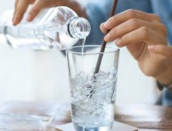 Mitos Atau Fakta, Minum Es Menyebabkan Flu? Ini Penjelasannya