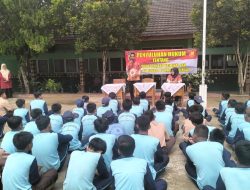 Polres Tanggamus Edukasi Pelajar tentang Bahaya Kenakalan Remaja