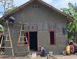 Bedah Rumah Program Polres Tanggamus Hampir Rampung