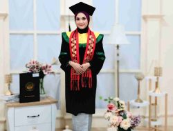 Dyah Cahya Prameswari, Anak Pendamping SDM PKH Tanggamus Berhasil Lulus Sarjana Kedokteran