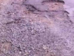 Ruas jalan Lingkungan Memperihatinkan, Warga Harapkan Perbaikan