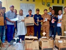 Nelayan di Kelumbayan Dapat Bantuan 15 Unit Mesin Perahu Ketingting